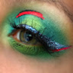 Meet your Posher, Carolina